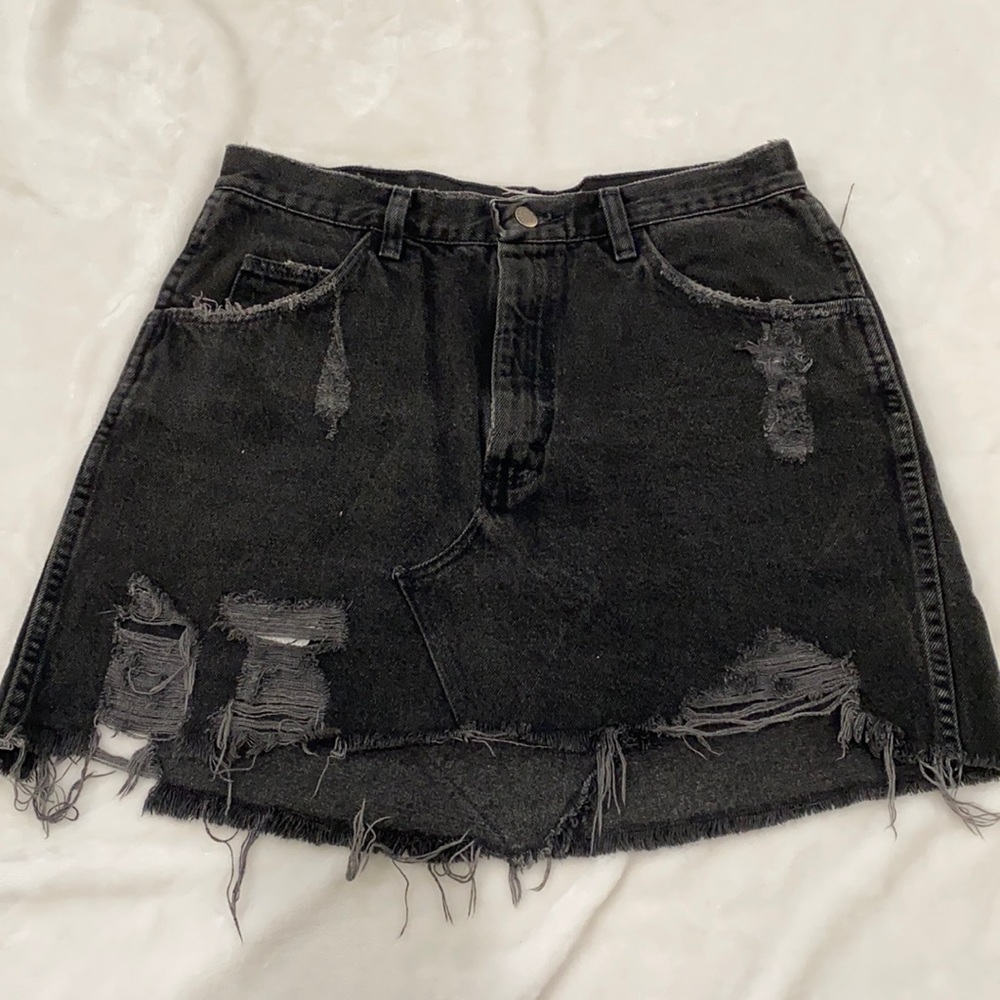 Vintage distressed black high wasted skirt